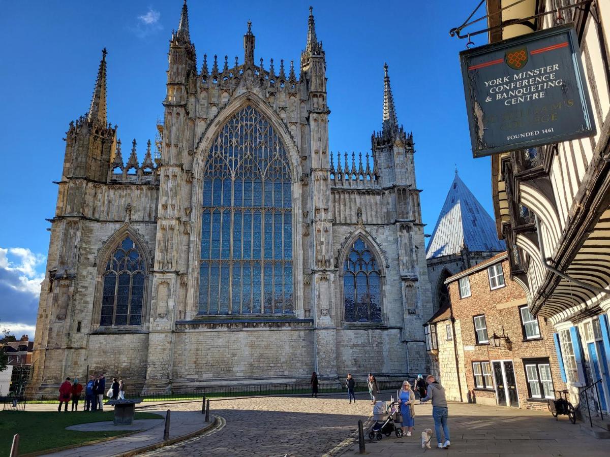 York Minster View Villa Екстериор снимка