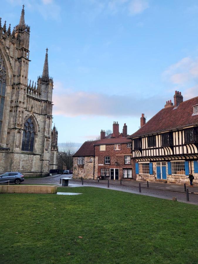 York Minster View Villa Екстериор снимка